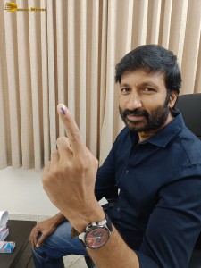 Movie Celebrities including Chiranjeevi, Nagarjuna, Venkatesh, Ravi Teja, Allu Arjun, Jr. NTR voted in the Telangana Legislative Election 2023