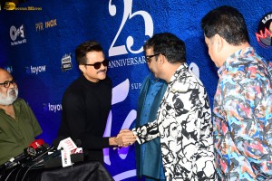 Taal team, including Anil Kapoor, AR Rahman, and Subhash Ghai, celebrate the 25th anniversary of the film’s release