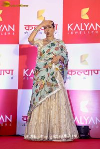 bollywood and tollywood actress tabu gorgeous at an event