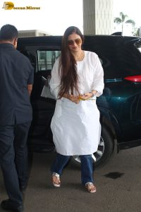 Indian actress tabu beautiful in a white salwar
