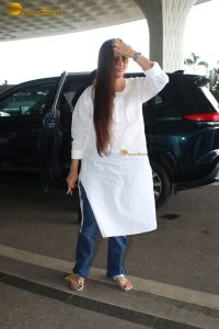 Indian actress tabu beautiful in a white salwar