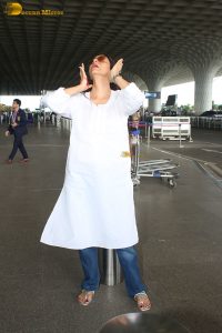 Indian actress tabu beautiful in a white salwar