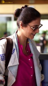 actress tabu stylish looks at mumbai airport