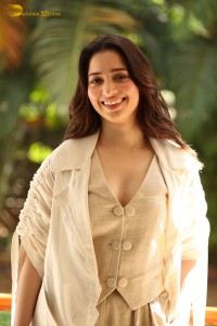 Indian Actress Tamannaah Bhatia hot photoshoot