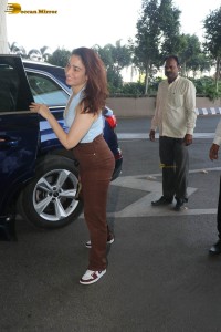 tamannaah bhatia spotted at mumbai airport