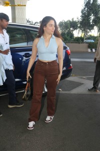tamannaah bhatia spotted at mumbai airport