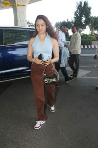 tamannaah bhatia spotted at mumbai airport