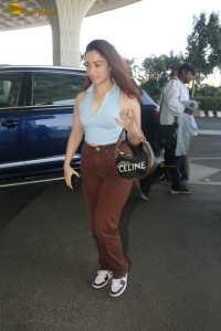 tamannaah bhatia spotted at mumbai airport