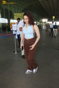 tamannaah bhatia spotted at mumbai airport