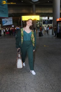 actress tamannaah bhatia dressed in green at the airport