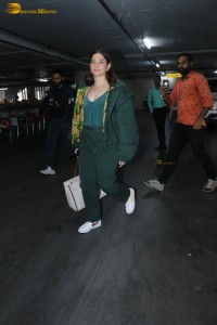 actress tamannaah bhatia dressed in green at the airport