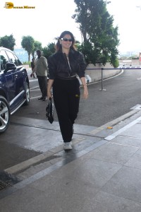 Indian actress Tamannaah Bhatia chic look in a jacket at airport