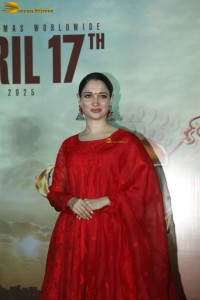 actress Tamannaah Bhatia in a red salwar dress