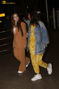 Actresses Tamannaah Bhatia and Mrunal Thakur were spotted at the Mumbai Airport on June 26, 2023