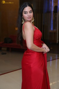 actress tanya hope sexy looks in a red saree