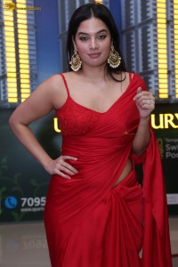 actress tanya hope sexy looks in a red saree
