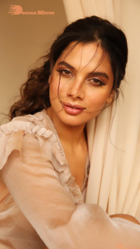Telugu Actress Tanya Hope hot photoshoot