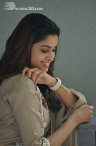 Tanya-Ravichandran-54