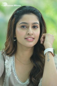 Tanya-Ravichandran-56