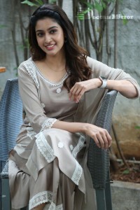 Tanya-Ravichandran-71