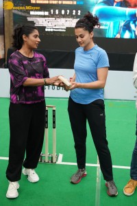 Indian Star Cricketer Mithali Raj and Actress Taapsee Pannu play a friendly cricket match