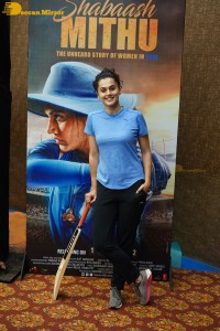Indian Star Cricketer Mithali Raj and Actress Taapsee Pannu play a friendly cricket match