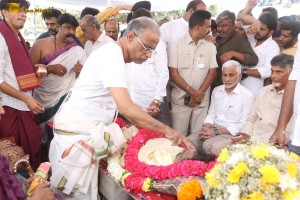 The final journey of nandamuri taraka ratna attended by friends and family