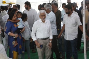 The final journey of nandamuri taraka ratna attended by friends and family