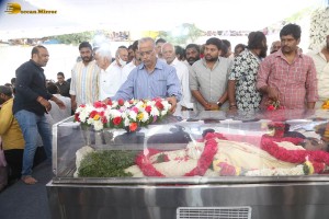 The final journey of nandamuri taraka ratna attended by friends and family