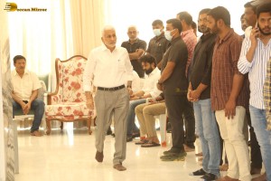 Family and Friends pay last respects to Nandamuri Taraka Ratna