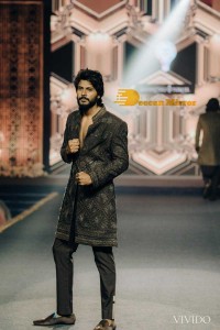 Movie Stars such as Aditi Rao Hydari, Lakshmi Manchu, and Vedika walked the ramp for the 'Teach for Change Annual Fundraiser'