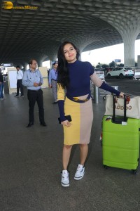 actress tejasswi prakash cute in black top and yellow skirt