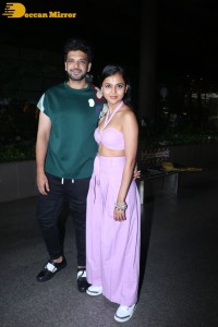 Karan Kundra and Tejasswi Prakash seen at the Mumbai Airport