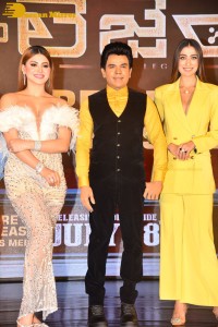 The Legend movie pre-release attended by Arul Saravanan, Laxmi Raai and Urvashi Rautela