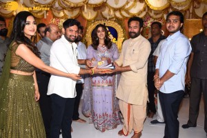 Tiger Nageswara Rao movie launch attended by Ravi Teja, Nupur Sanon, Chiranjeevi, and Minister Kishan Reddy