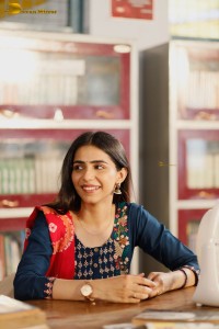 actress tina shilparaj in a traditional attire