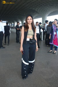 actress Tridha Choudhury spotted at mumbai airport