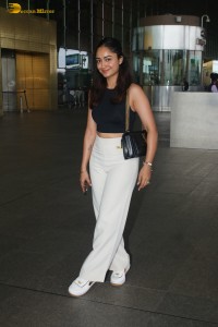 actress Tridha Choudhury stylish looks at mumbai airport