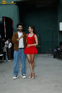 Kartik Aaryan and Ananya Panday promote Tu Meri Main Tera Main Tera Tu Meri