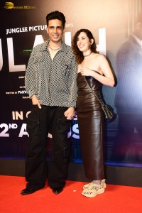 Ulajh Screening attended by Janhvi Kapoor, Khushi Kapoor, Arjun Kapoor, Rekha, and others