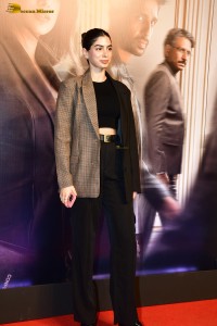 Ulajh Screening attended by Janhvi Kapoor, Khushi Kapoor, Arjun Kapoor, Rekha, and others