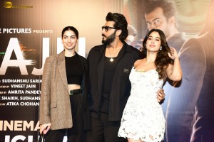 Ulajh Screening attended by Janhvi Kapoor, Khushi Kapoor, Arjun Kapoor, Rekha, and others