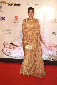 Umrao Jaan Special Screening attended by Rekha, Hema Malini, Janhvi Kapoor, Alia Bhatt, Tabu, and others