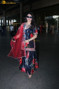 Urvashi Rautela in a salwar dress at airport