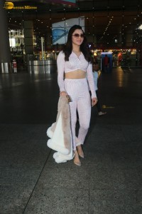 Bollywood actress urvashi rautela spotted at the airport