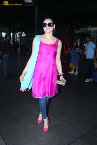 actress urvashi rautela in a pink salwar kameez cute photoshoot at airport