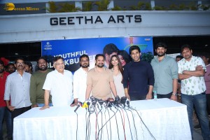 Allu Aravind and Allu Sirish cut cake with Anu Emmanuel to celebrate the success of the film Urvasivo Rakshasivo