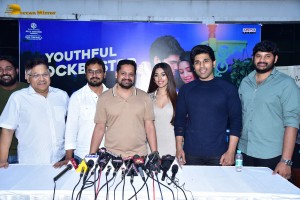 Allu Aravind and Allu Sirish cut cake with Anu Emmanuel to celebrate the success of the film Urvasivo Rakshasivo