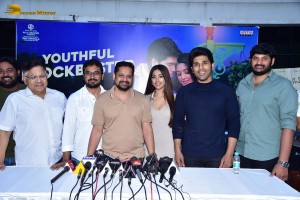 Allu Aravind and Allu Sirish cut cake with Anu Emmanuel to celebrate the success of the film Urvasivo Rakshasivo