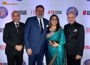 Bollywood movie Uunchai screening attended by Kangana Ranaut, Madhuri Dixit, Rani Mukerji and Isha Koppikar